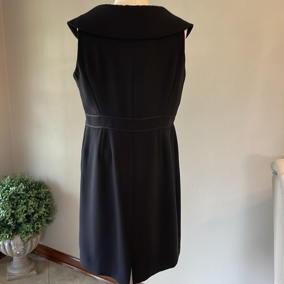 TAHARI Arthur S. Levine staple career black sheath dress O/S round collar 12P - Picture 5 of 14